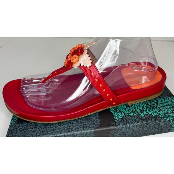VTG Stuart Weitzman Red Leather Sandals 8.5 Floral Applique Thong Y2K Boho Vacay - Picture 8 of 16